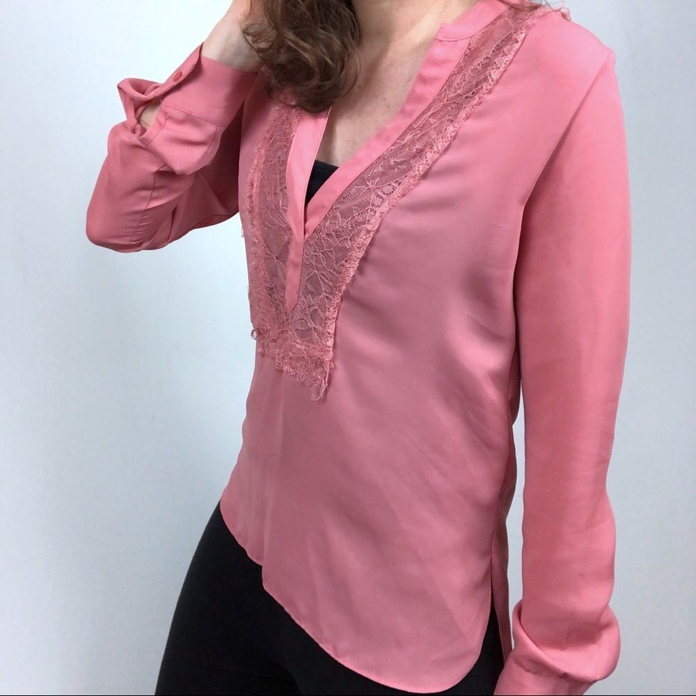 LC Lauren Conrad Lace Trim V-Neck Pink Tunic Top